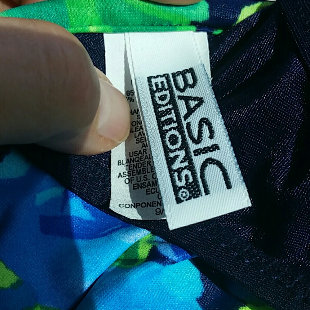Basic Editions Underwire Swim Top Size 9/10 - Picture 3 of 4